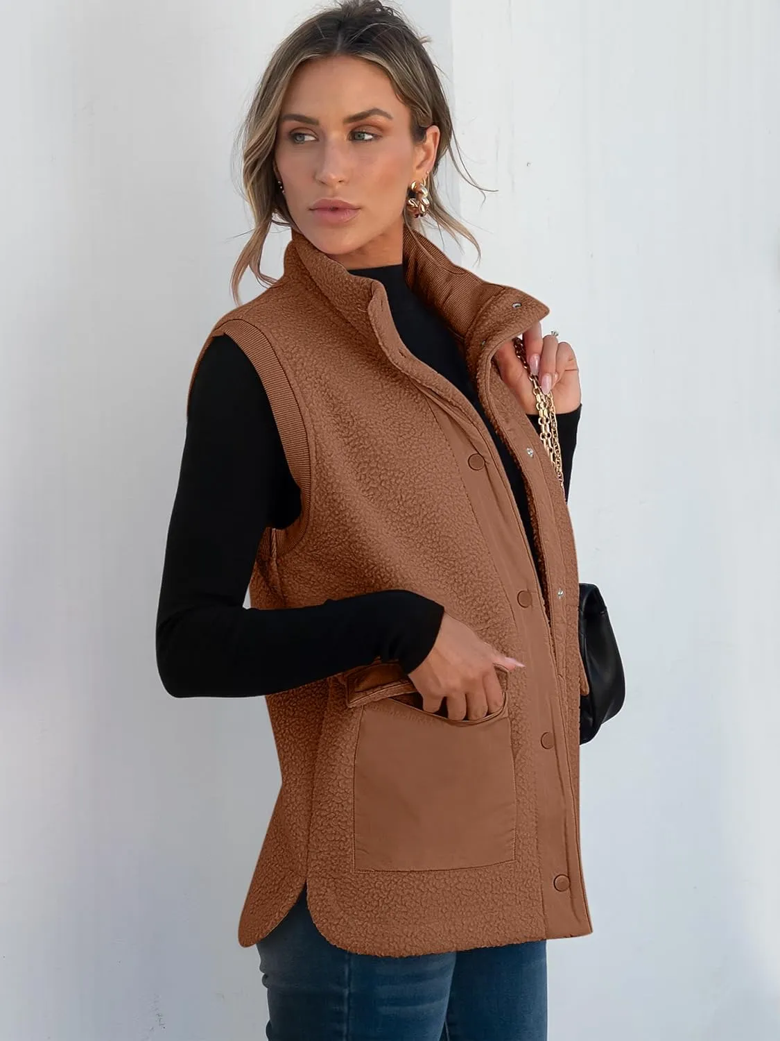 ANRABESS Womens Fuzzy Fleece Vest Sleeveless Casual Warm Button Down Sherpa Jackets Outerwear With Pockets Winter Fashion