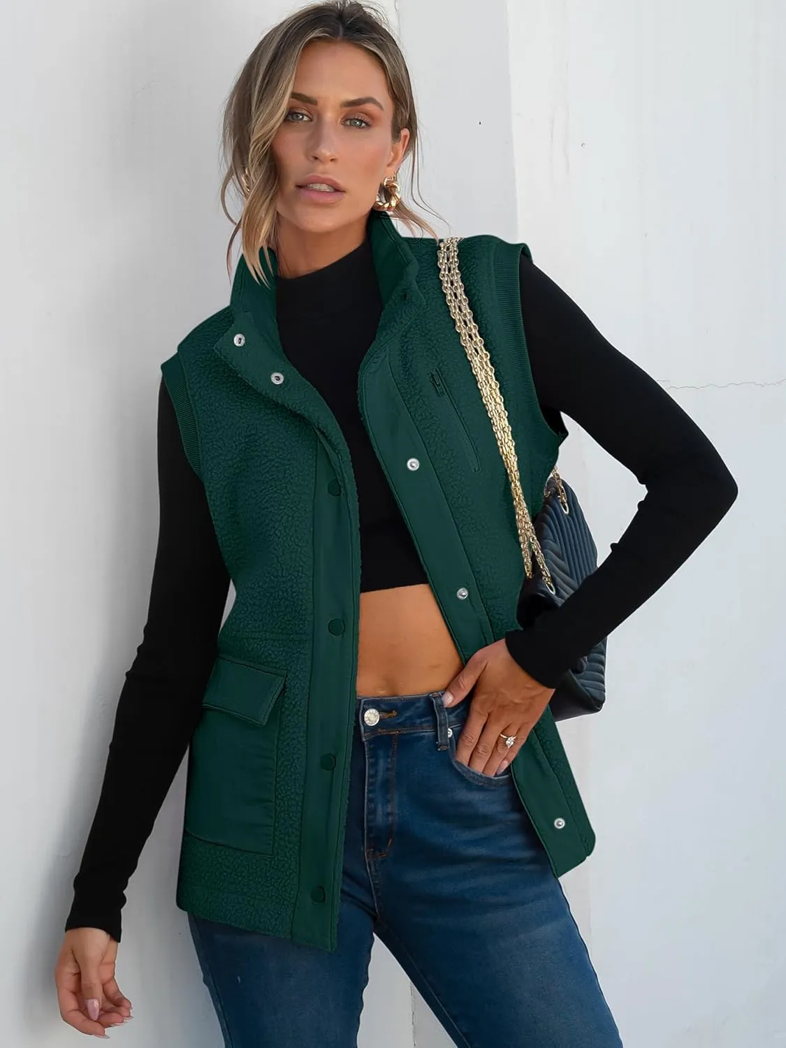 ANRABESS Womens Fuzzy Fleece Vest Sleeveless Casual Warm Button Down Sherpa Jackets Outerwear With Pockets Winter Fashion