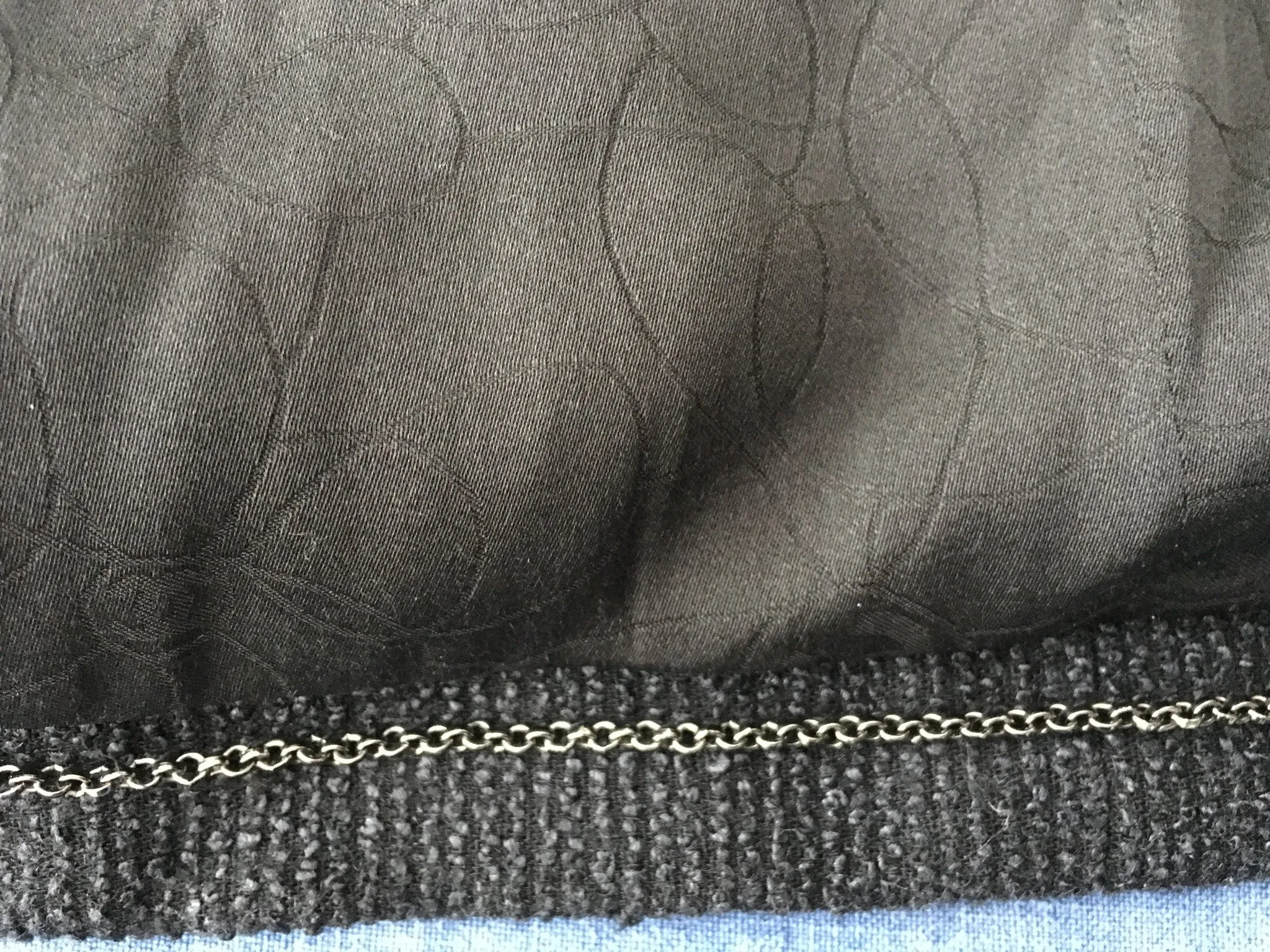 Chanel 04P Black Wool Silk 2-piece suit F 36 UK 8 US 4 S LADIES