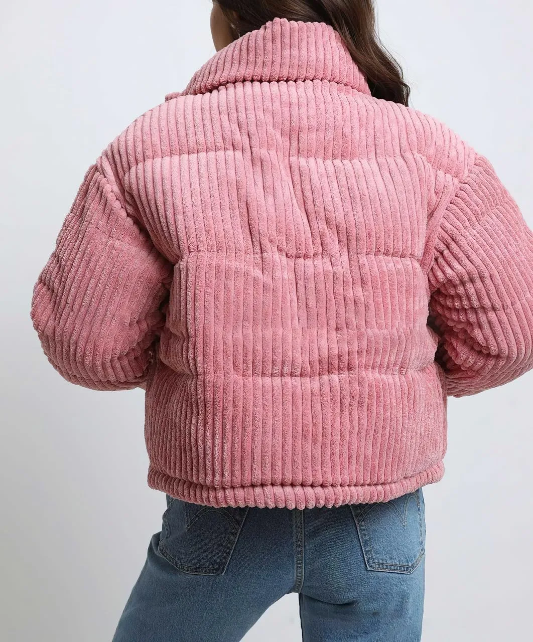 chouyatou Women Winter Warm Corduroy Puffer Jacket Quilted Down Zip Up Stand Collar Cropped Short Coats