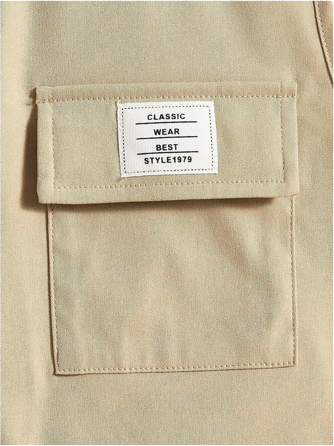 OYOANGLE Men's Sleeveless V Neck Zip Up Cargo Vest Letter Patched Flap Pocket Vest Coat Outerwear