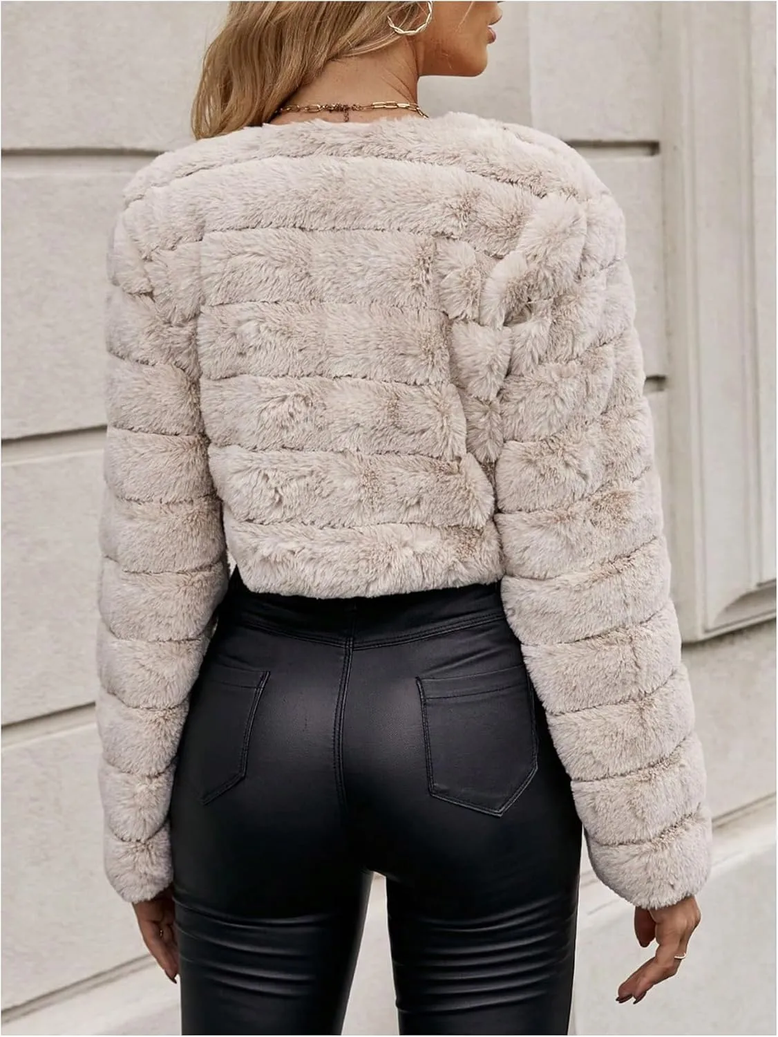 Verdusa Women's Faux Fur Cropped Jacket Solid Open Front Long Sleeve Outerwear Flannel Fuzzy Crop Coat