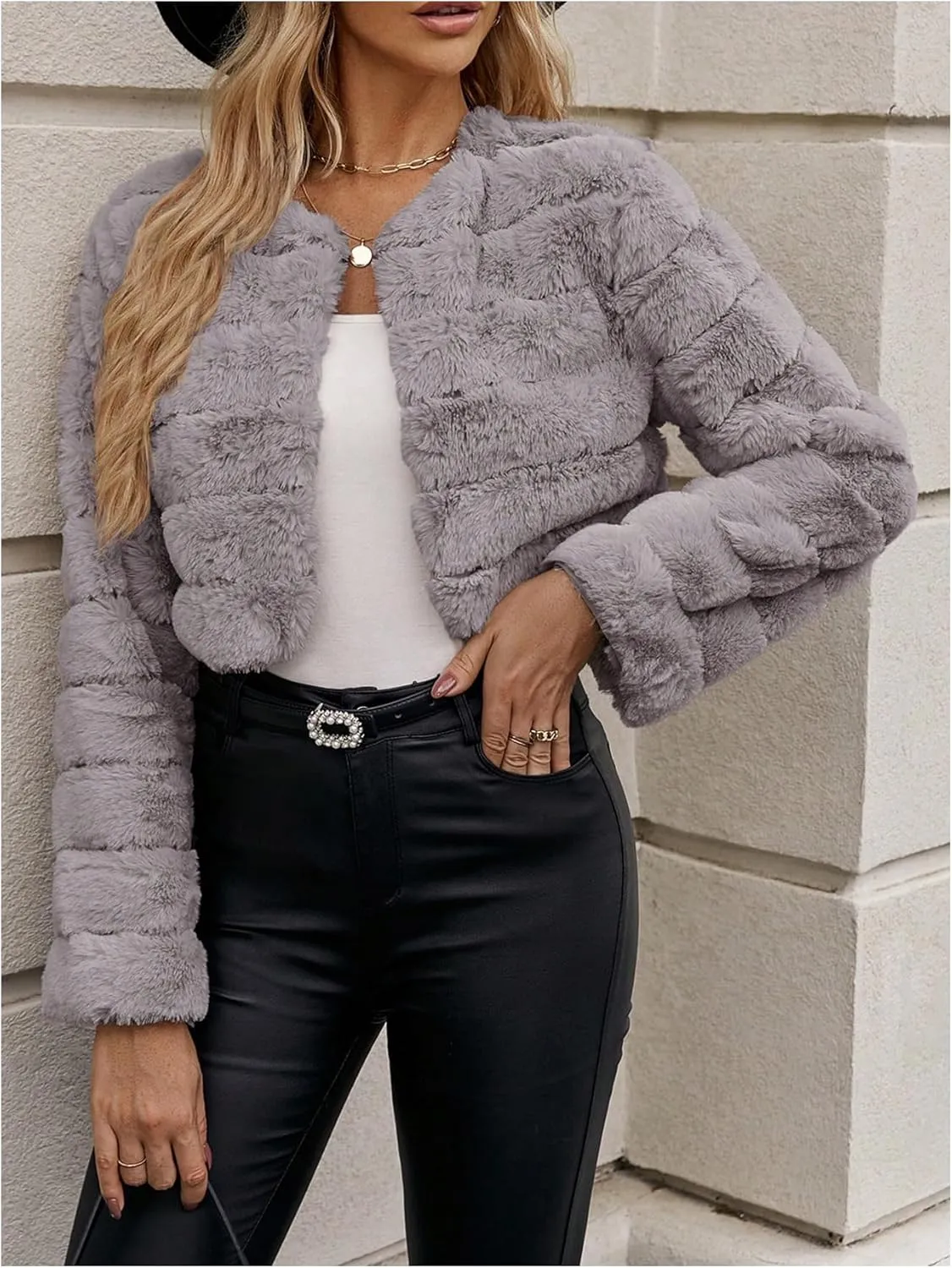 Verdusa Women's Faux Fur Cropped Jacket Solid Open Front Long Sleeve Outerwear Flannel Fuzzy Crop Coat