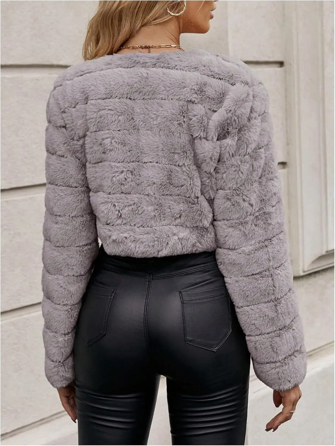 Verdusa Women's Faux Fur Cropped Jacket Solid Open Front Long Sleeve Outerwear Flannel Fuzzy Crop Coat