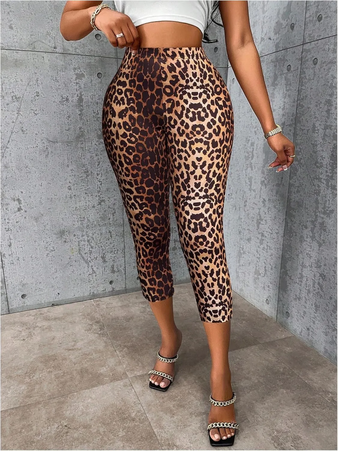 WDIRARA Women's Leopard Print High Waist Leggings Tummy Control Fitted Cropped Yoga Pants