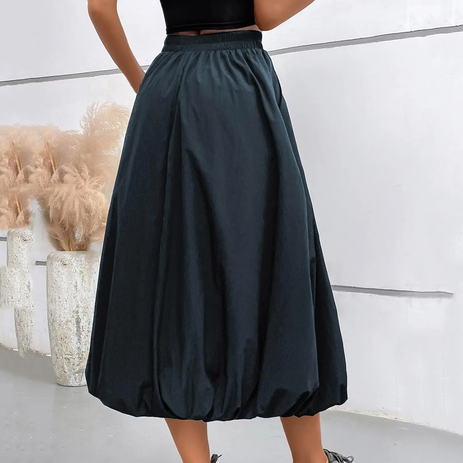 Women Casual Midi Skirts 2025 Summer Trendy Solid Color Elastic Waist Flowy A-Line Versatile Skirt with Pocket